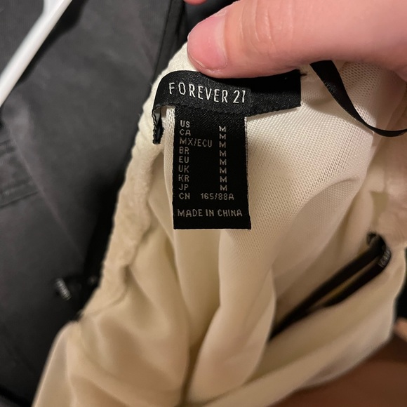 FOREVER 21 form fitting cream colored dress - Picture 7 of 7